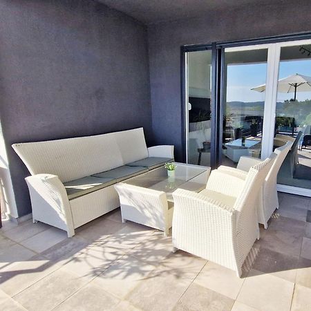 Villa Pura Vida With Sea View Pula Eksteriør billede