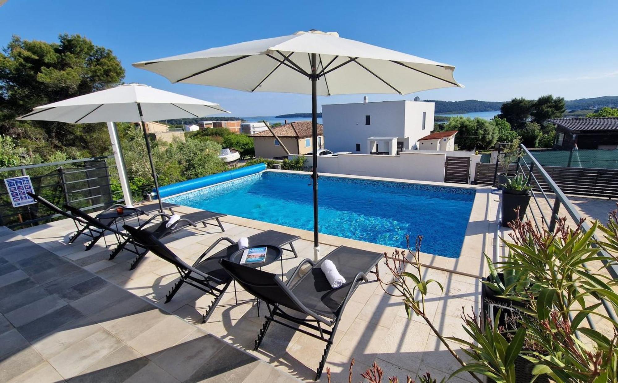 Villa Pura Vida With Sea View Pula Eksteriør billede